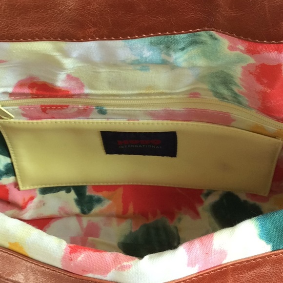 Hobo Metallic Copper Handbag - Picture 7 of 9